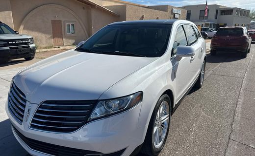 2017 Lincoln MKT Elite
