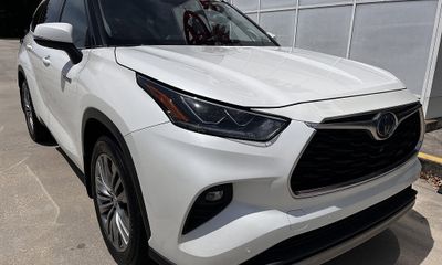 2021 Toyota Highlander Platinum