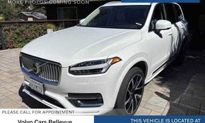 2023 Volvo XC90 Plus Bright