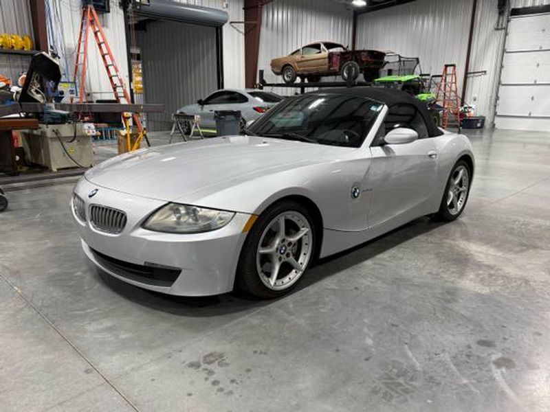 2006 Bmw Z4 — a typically priced live listing