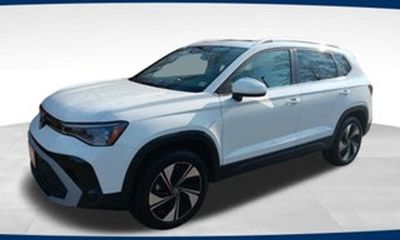 2026 Volkswagen Taos SE
