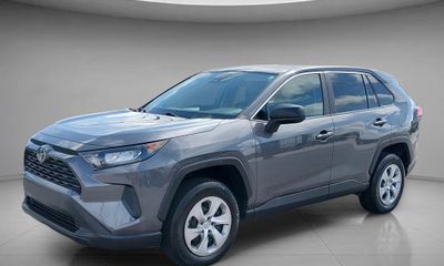2022 Toyota RAV4 LE