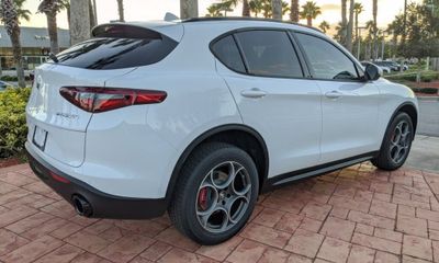 2022 Alfa Romeo Stelvio Sprint