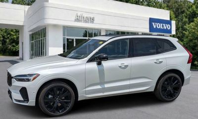 2026 Volvo XC60 Ultra Black Edition