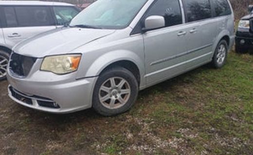 2012 Chrysler Town AND Country Touring