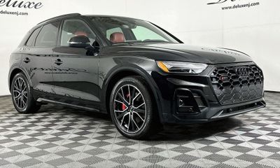 2024 Audi SQ5 Quattro Premium Plus