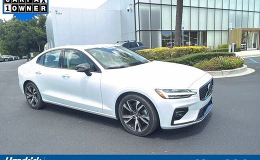 2024 Volvo S60 Plus Dark