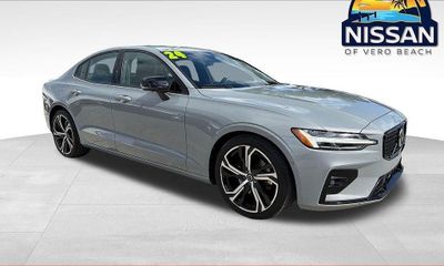2024 Volvo S60 Plus Dark