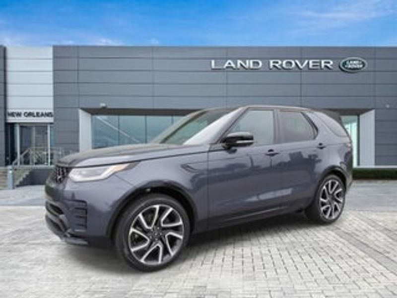 2025 Land Rover Discovery — a typically priced live listing