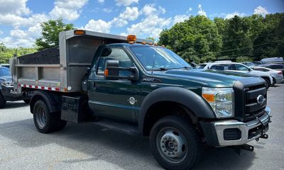 2011 Ford F-550 XL