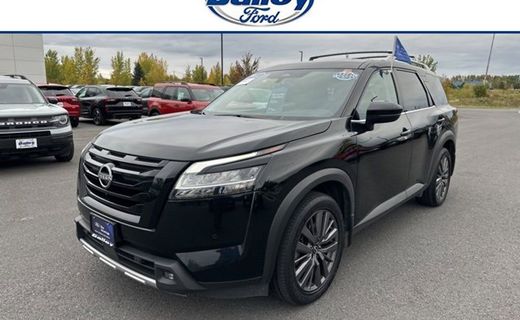 2022 Nissan Pathfinder SL