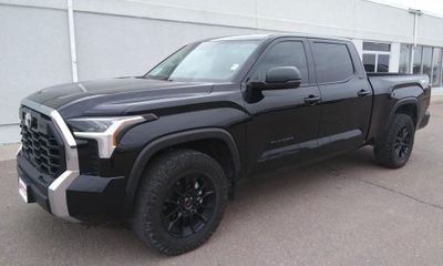 2023 Toyota Tundra SR5