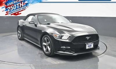 2015 Ford Mustang V6 Convertible