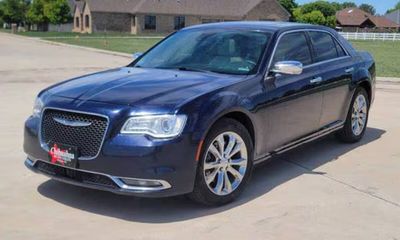 2017 Chrysler 300 300C