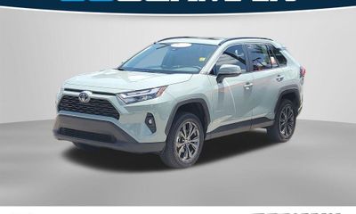 2023 Toyota RAV4 XLE Premium