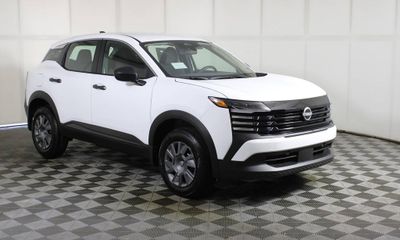 2026 Nissan Kicks MPV S