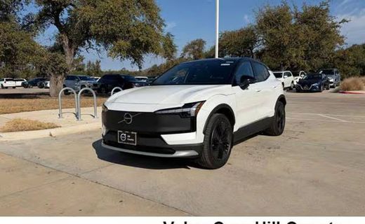 2026 Volvo EX30 CC Ultra