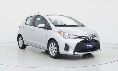 2015 Toyota Yaris LE