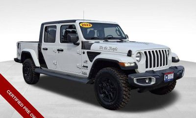 2022 Jeep Gladiator Sport