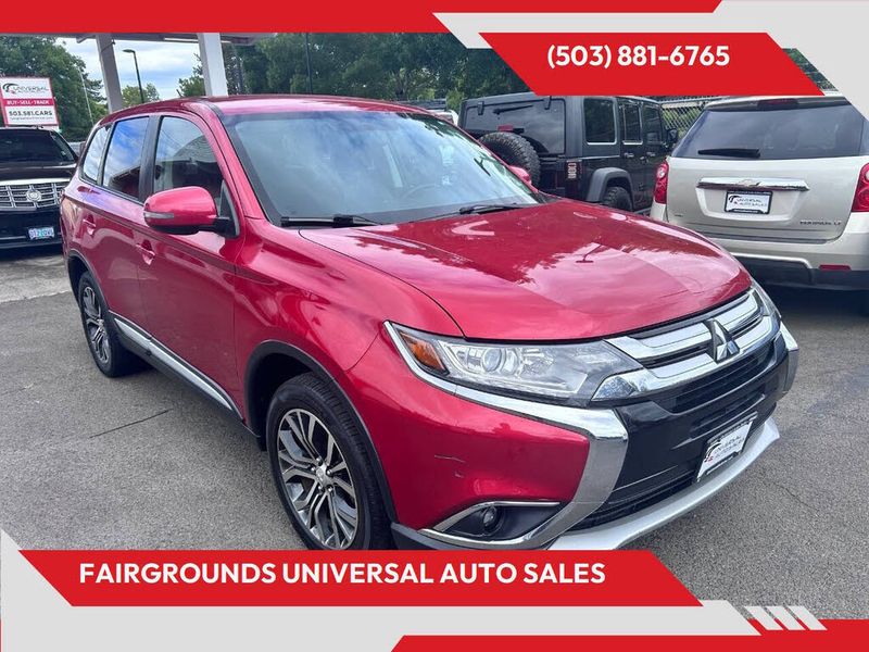 2016 Mitsubishi Outlander — a typically priced live listing