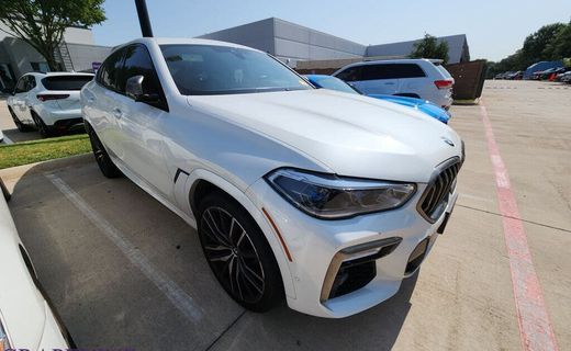 2021 BMW X6 M50i