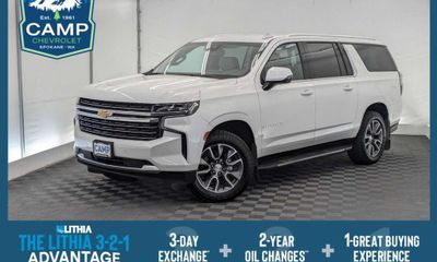 2024 Chevrolet Suburban LT