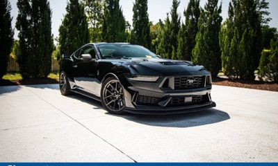 2024 Ford Mustang Dark Horse