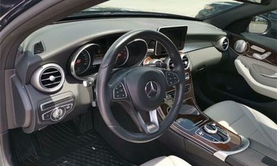 2018 Mercedes-Benz C-Class C300 4M