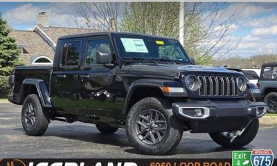 2026 Jeep Gladiator Sport S