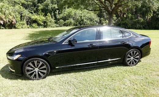 2023 Volvo S90 Plus Bright With