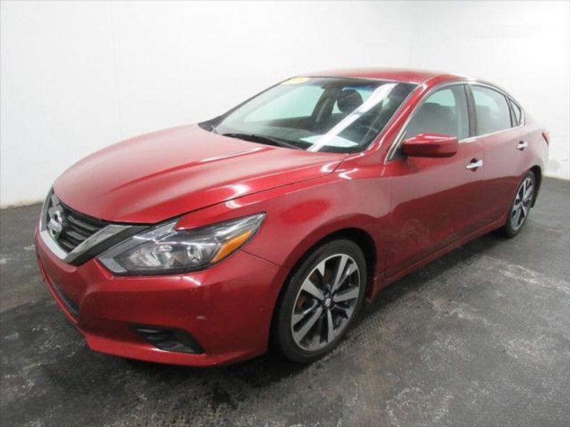 2016 Nissan Altima — a typically priced live listing