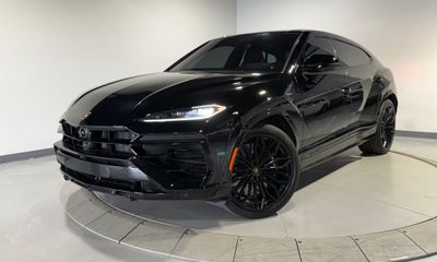 2025 Lamborghini Urus SE