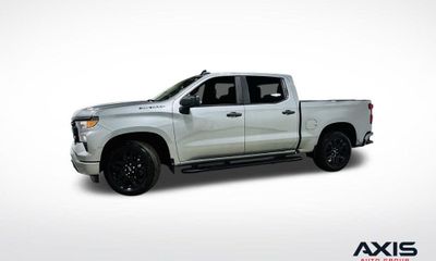2024 Chevrolet Silverado Custom