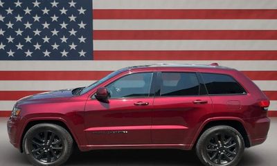 2019 Jeep Grand Cherokee Laredo