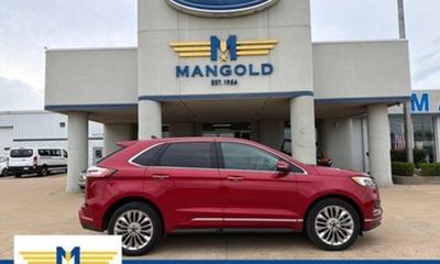 2024 Ford Edge Titanium