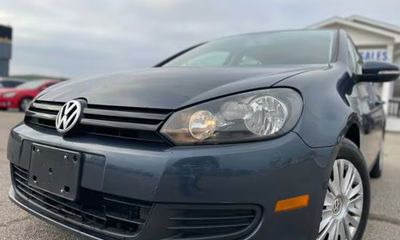 2010 Volkswagen Golf 25L Pzev