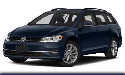 2019 Volkswagen Golf Sportwagen S SE