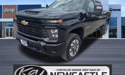 2024 Chevrolet Silverado HD Custom