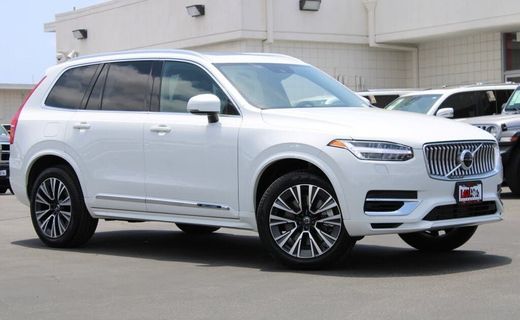 2021 Volvo XC90 Momentum