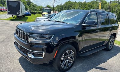 2024 Jeep Wagoneer Base