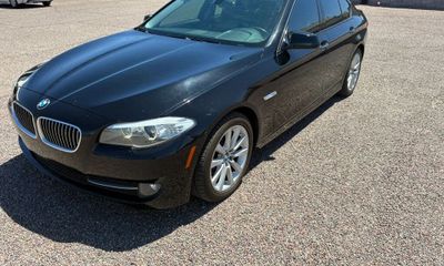 2011 BMW 528I I