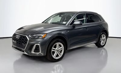 2025 Audi Q5 E S Line Quattro