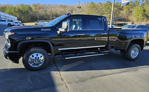 2024 Chevrolet Silverado HD High Country