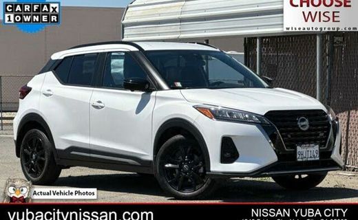 2023 Nissan Kicks SR