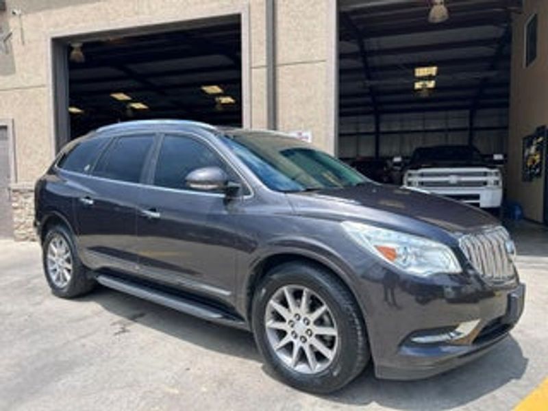 2014 Buick Enclave — a typically priced live listing