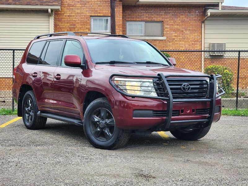 2008 Toyota Land Cruiser — a typically priced live listing