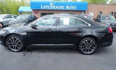 2018 Ford Taurus SEL