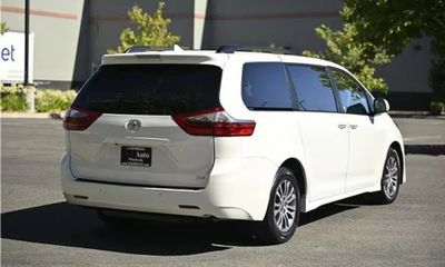 2020 Toyota Sienna Q Grade