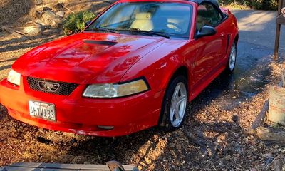 2000 Ford Mustang GT