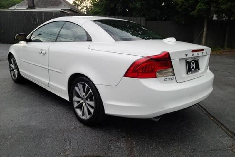 2011 Volvo C70 — a typically priced live listing